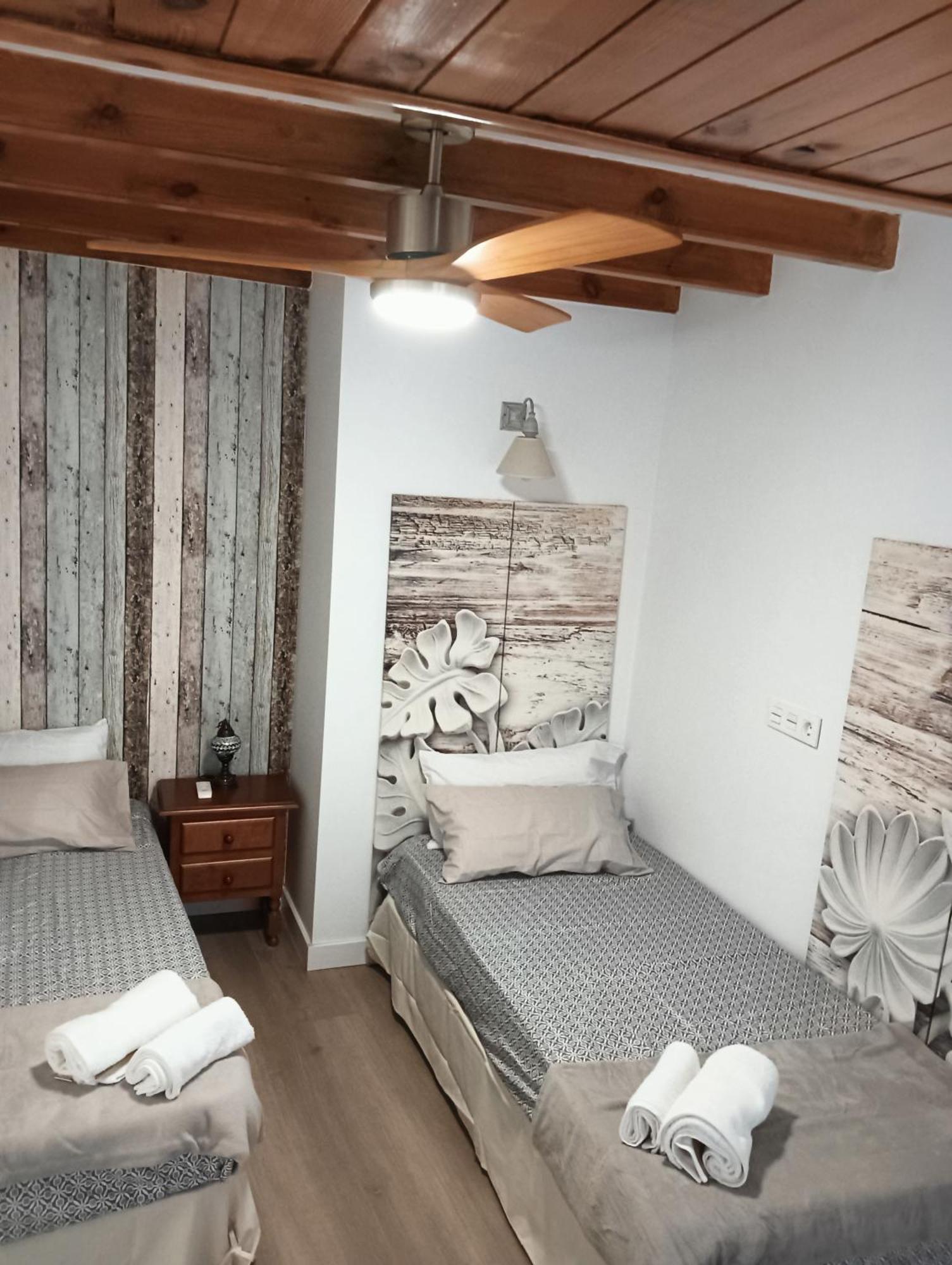 La Casa De La Plaza Apartment Guejar-Sierra Bagian luar foto