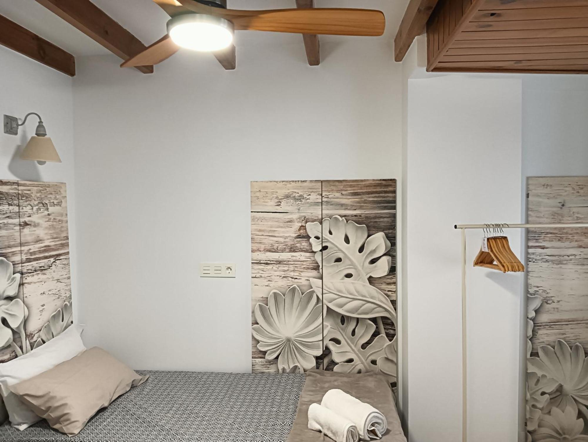 La Casa De La Plaza Apartment Guejar-Sierra Bagian luar foto