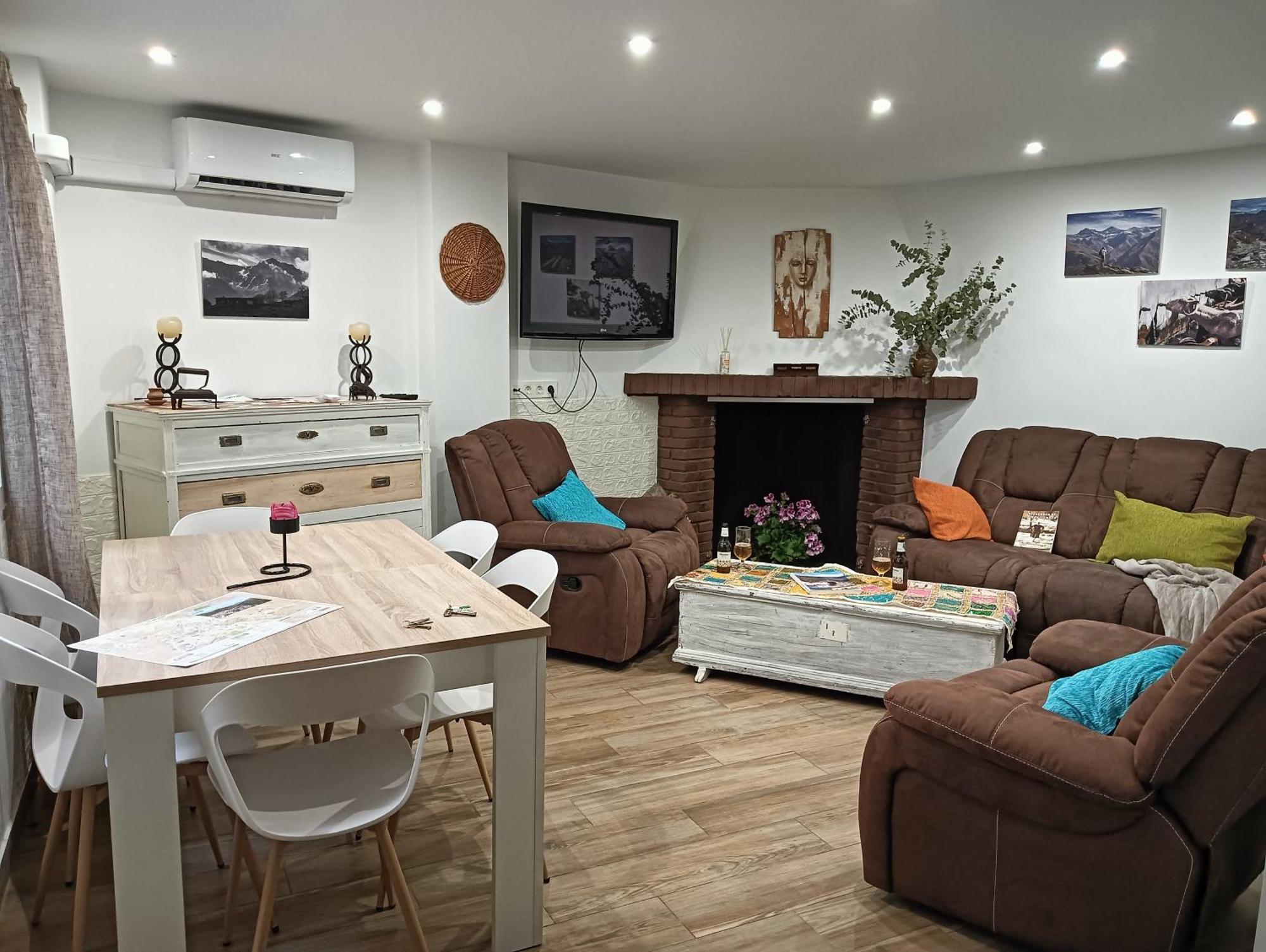 La Casa De La Plaza Apartment Guejar-Sierra Bagian luar foto